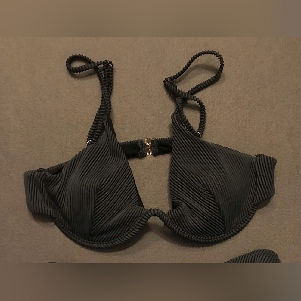 NEW Ribbed Bikini - Picture 10 of 13